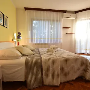 Nena Appartamento Pola